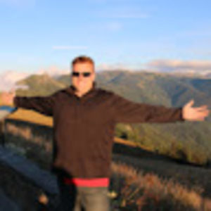 Meet your Posher, Eric